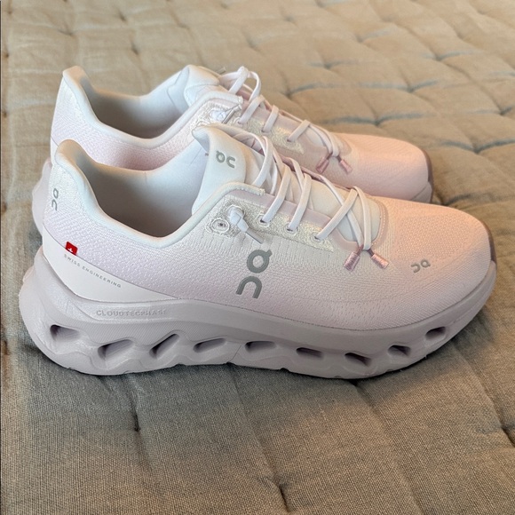 On Running Other - On Running sized for men 8 Light Pink Cloud Sneakers